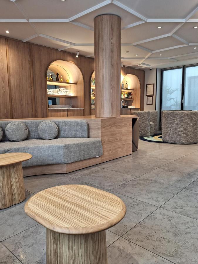 Mercure Paris Arc De Triomphe Wagram Ngoại thất bức ảnh